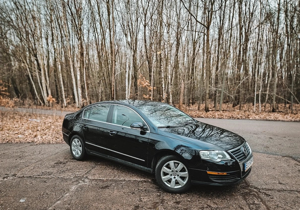 Volkswagen Passat cena 18000 przebieg: 128000, rok produkcji 2007 z Łódź małe 121